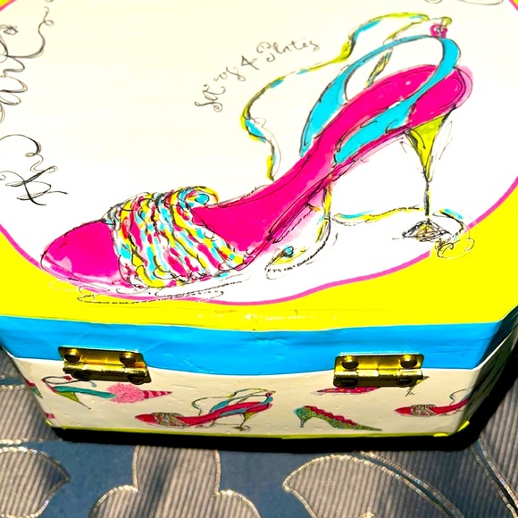 ROSANNA Boxed Set of 4 Stylish Salad Plates In Carrying case - High Heels shoes - Picture 12 of 13